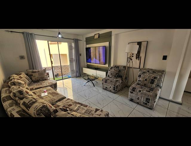 3 BEDROOM TOWNHOUSE FOR SALE IN MONDEOR